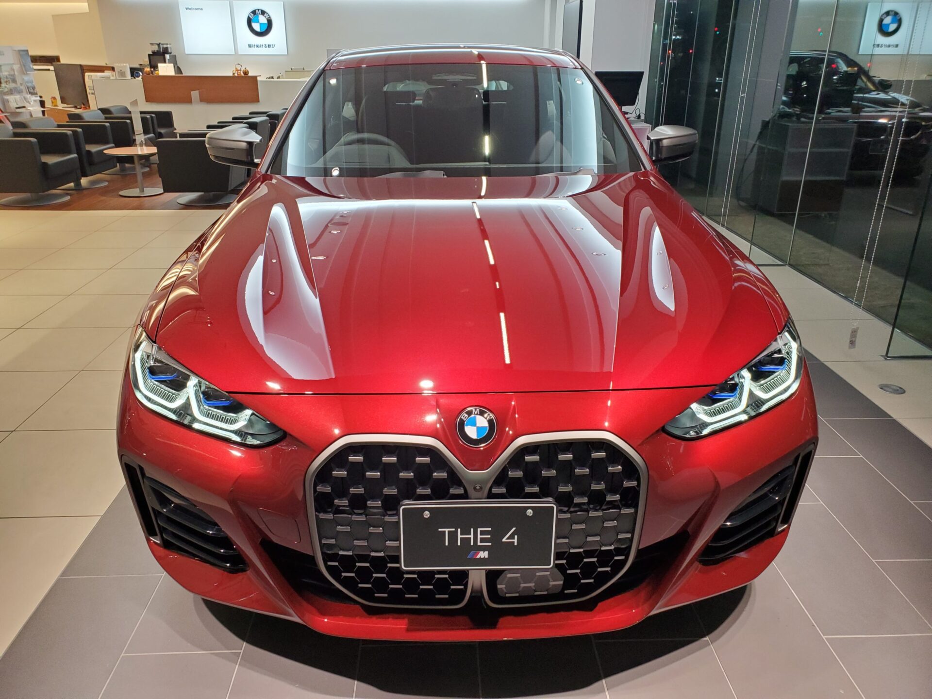 車　レッド　クリスタル　ブローチ　高級　ラグジュアリー 車 レッド クリスタル ブローチ 高級 ラグジュアリー