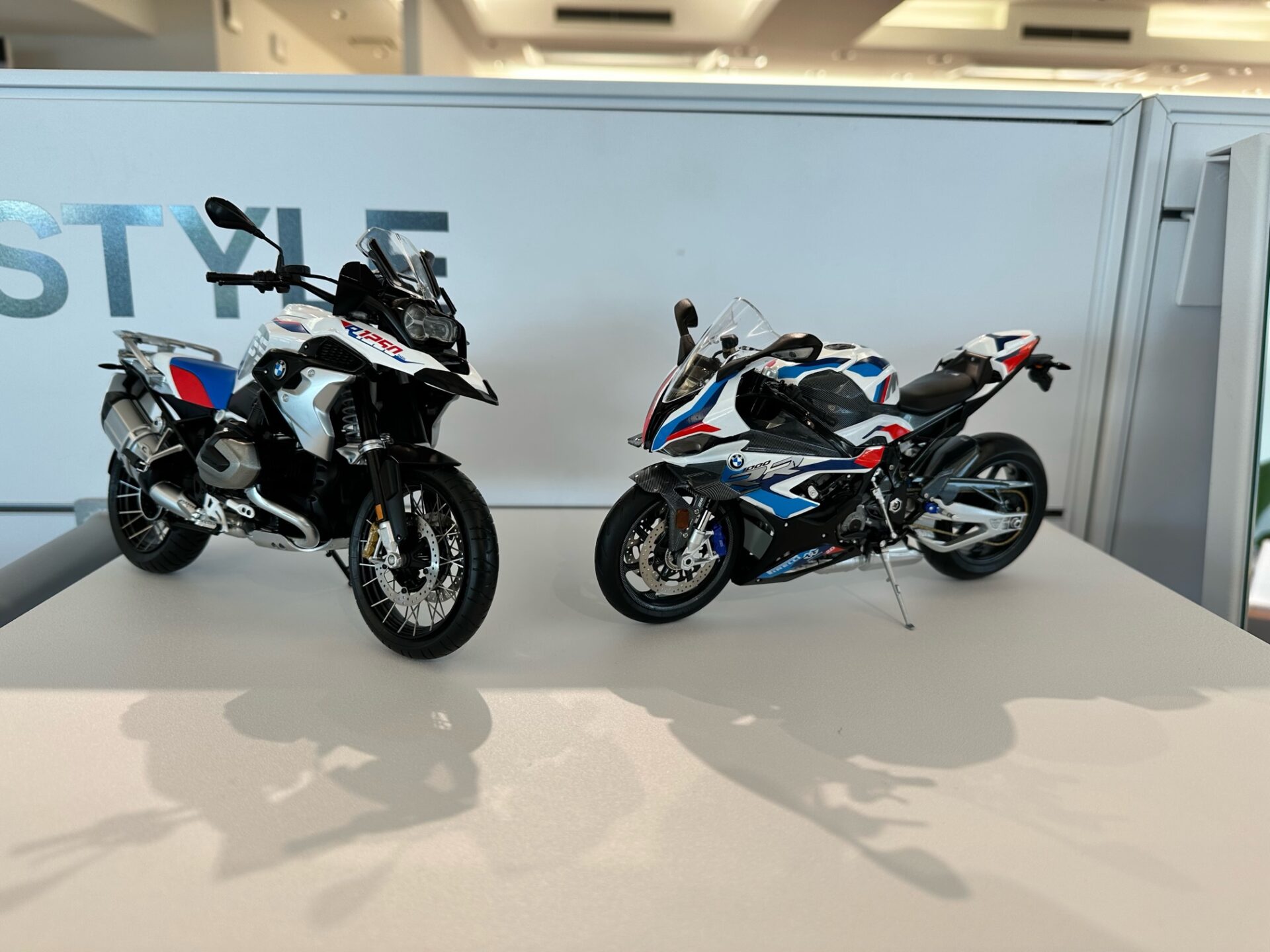 バイクのミニチュア到着 | Elbe BMWオフィシャルブログ